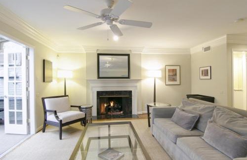 Tarrytown House | Tarrytown Retreat