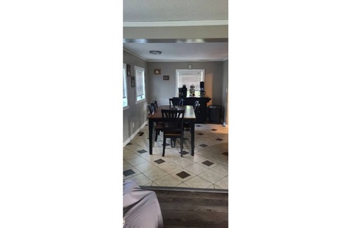 Ballston Spa House | Taste of Country not far from Saratoga Springs Race Track