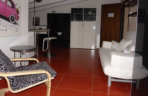 Crotone House | Tastefully furnished attic ten minutes drive from the sea