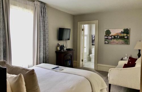 Wolfville Hotel | Tattingstone Inn