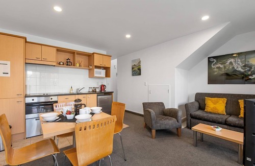 Taupo House | Taupo Central Apartment