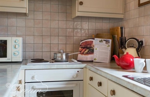 Corfe Castle Village Cottage | Tavern Way