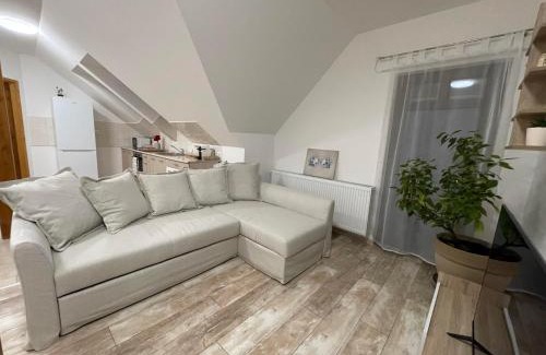 Monor Apartment | Taverna Apartman 1