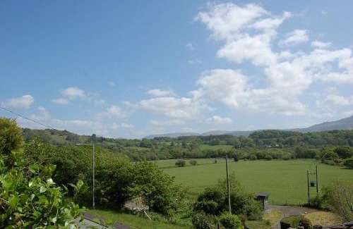 Llanelltyd House | Tawel Fryn Bungalow near Dolgellau