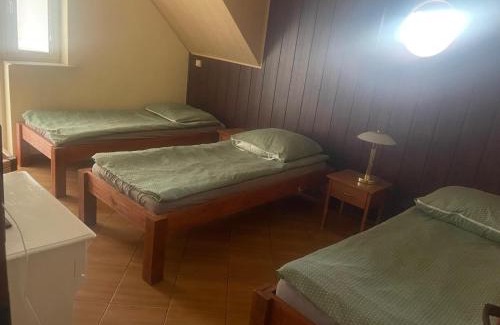 Uraz House | Tawerna Portowa