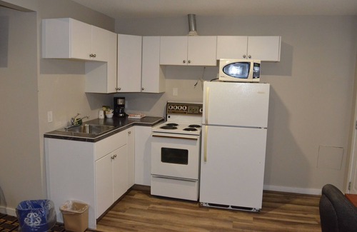 Medicine Hat Hotel | TC Motel