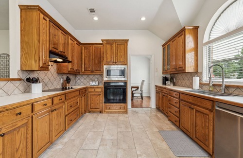 Shady Shores House | TCH - Cozy 4bd/2ba in Shady Shores with Workspace
