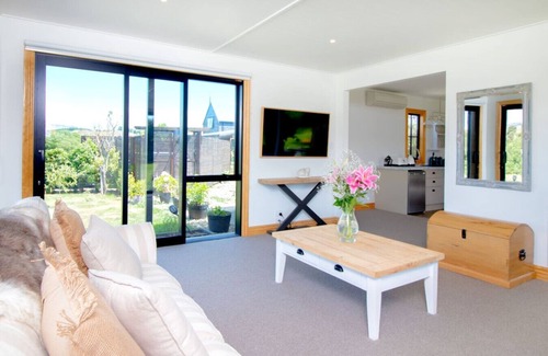 Wanaka House | Te Awa Lodge Riverside retreat