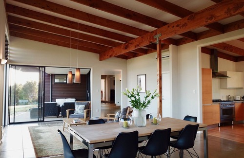 Taiharuru Villa | Te Kahu - Outstanding pacific views and privacy