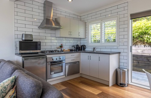 Omiha Apartment | Te Whau Bach One - Stay Waiheke