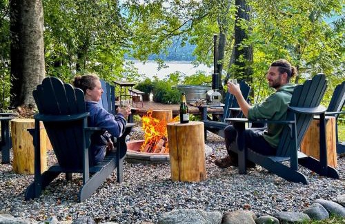 Central Kootenay Apartment | Tea Time Lakeside