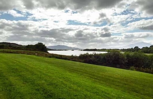 Foxford Cottage | TEACH HANLEY, pet friendly, with open fire in Knockmore, County Mayo