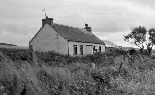 Malin House | Teach Róisin-Traditional Irish holiday cottage in Malin Head.