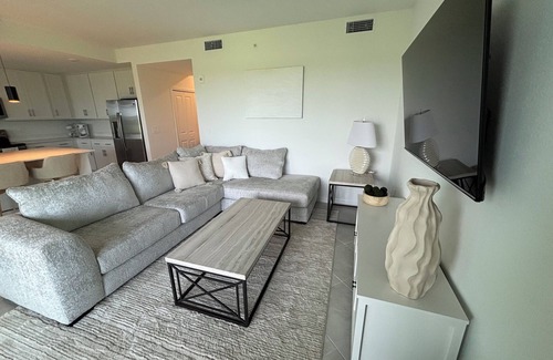 Venice Condo | Tee Times and Sunshine- Brand NEW 1st floor condo gated community in WPGCC