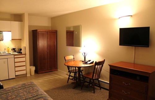 Brooks Hotel | Tel Star Motel