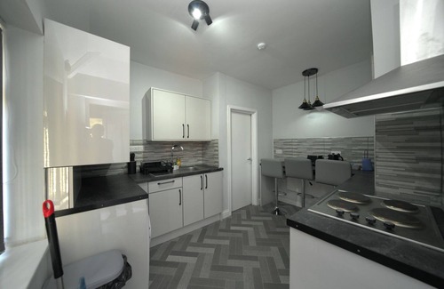Telford Apartment | Telford - Apartment - Sleeps 5 - Flat 4
