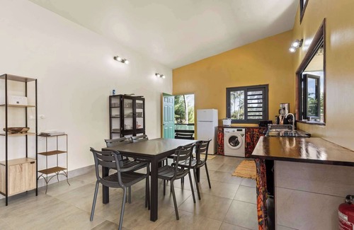 Afaahiti House | Temenino Pihiti Secluded Bungalow