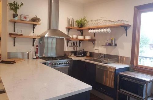 Healesville House | Temora House