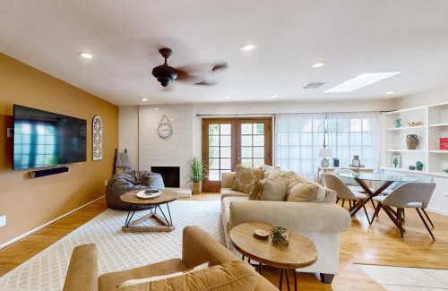 The Lakes House | Tempe Urban Escape