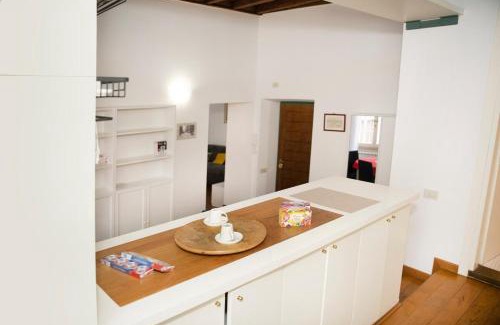 Rione XI Sant'Angelo Apartment | Tempietto del Carmelo