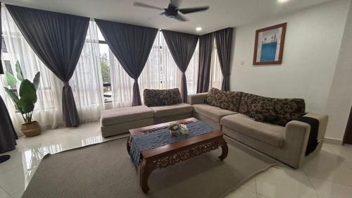 Balok Apartment | Tenang At Samsuria Beach Apartment