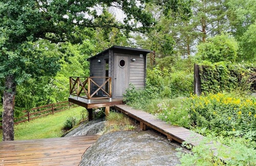 Mariefred Cabin | tent delhi, a b&b in a luxury glamping style