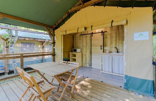 Saint-Martial-de-Nabirat Other | Tente Lodge 2 personnes