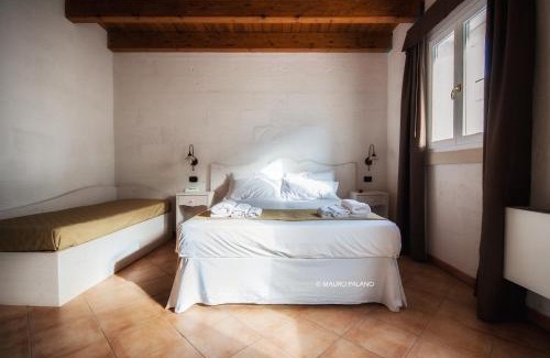 Carpignano Salentino House | Tenuta Kyrios Agriresort Restaurant & Pool