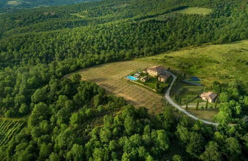 Rapale Villa | Tenuta Valdambra - Nine Bedroom Villa, Sleeps 20
