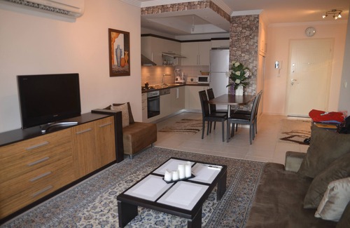 Mahmutlar Condo | Terra Desir 1+1 with Sea View