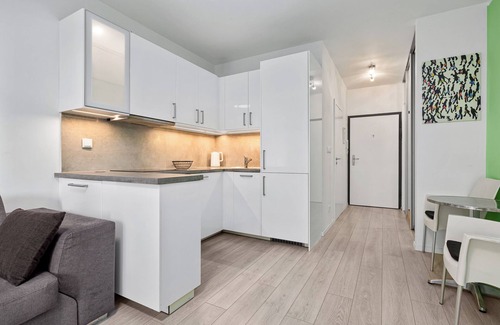Nove Mesto Apartment | Terrace Vibes Studio, private parking, top location
