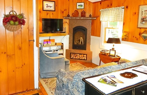 Rangeley House | Terraces on Rangeley Lake Cabin #3 - Adorable two bedroom, one bath cabin