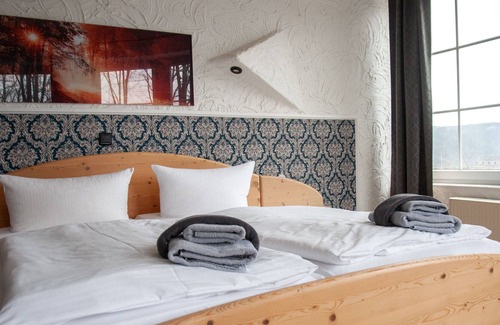 Edertal Hotel | Terrassenhotel Seepromenade