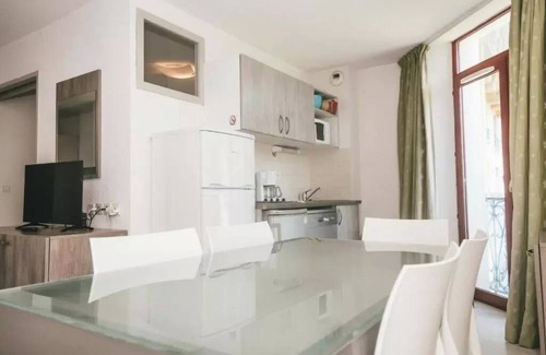 Allevard Apartment | Terres de France - Appart'Hotel le Splendid - 2 Room Apartment 4 People single beds