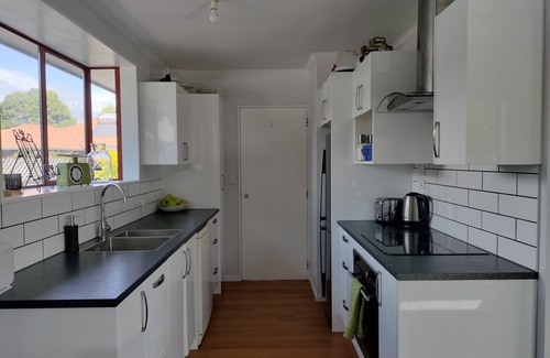 Tahunanui House | Terrific in Tahuna
