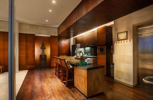 Bukit Villa | TG 5 Bedroom Villa Panoramic Bay View