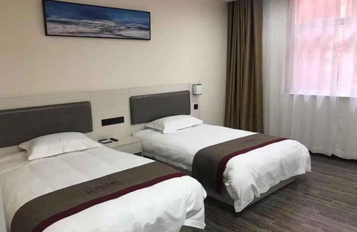 Laicheng District Hotel | Thank Inn Chain Hotel Shandong Laiwu Laicheng District Changshou North Road People's Hospital