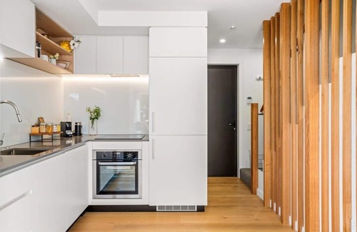 Albert Town House | The 1 With The View S