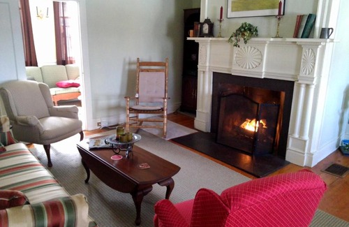 Greene Bed & Breakfast | The 1810 Juliand House Bed & Breakfast