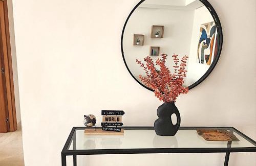 Gauthier Apartment | The 53 Gauthier by IB Signature - Stylish two-Bedroom flat - Wifi, Self Check-in, Day and Night Security, close to all facilities