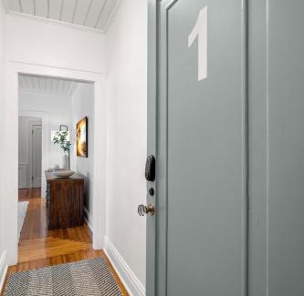 Hyde Park Apartment | The Adaline - Entire Complex In Hyde Park