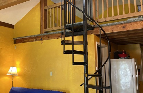 Fayetteville House | The Alamo Lodge