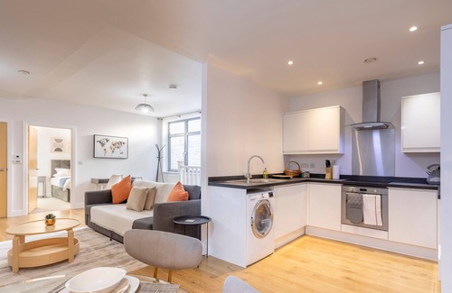 Redhill Apartment | The Albany - Exclusive Apartment in the Heart of Redhill