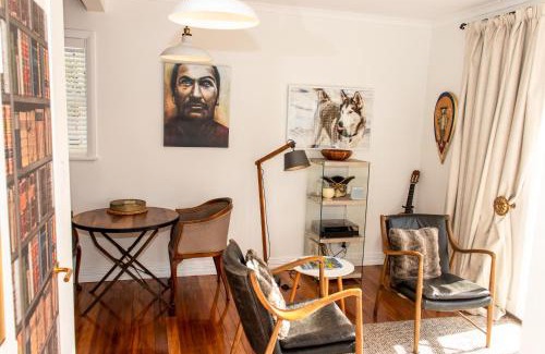 Carterton House | The Alchemist Retreat, Private Studio in Carterton