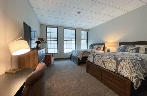 Aberdeen Hotel | The Alonzo Ward Hotel