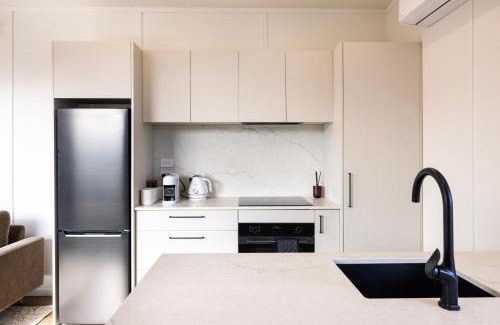 Lake Tekapo House | The Alpine 2-Bedroom Villa - Roam Lake Tekapo