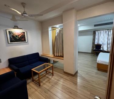 Shivajinagar Hotel | The Ambassador Hotel Pune