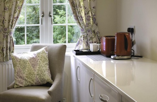 Oldbury-on-Severn Hotel | The Anchor Inn