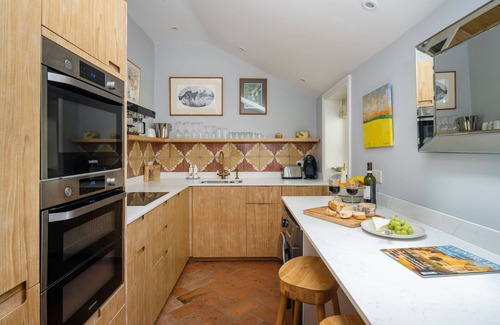 Shrewton Apartment | The Annexe: charming 1 bed near Stonehenge
