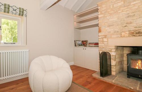 Chipping Norton House | The Annexe, Cleveley Mill